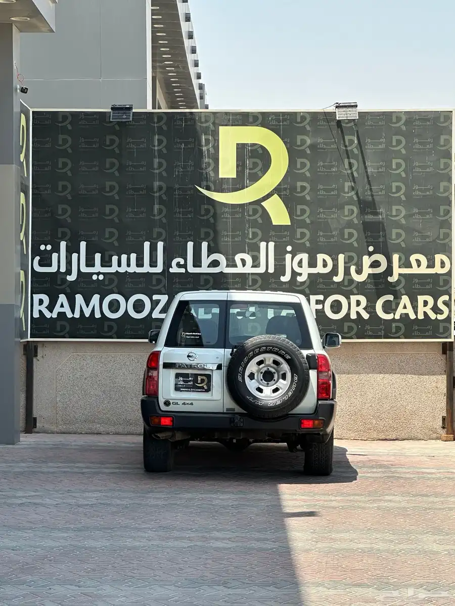 نيسان باترول فتك GL - 2020 - عداد 30 الف فقط 10