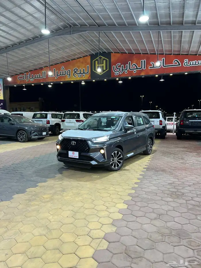 تويوتا   فيلوز GLX بنزين 2025جديد 75.700 شامل الضريبة 0