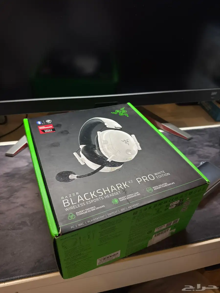 سماعة ريزر بلاك شارك V2 PRO 6