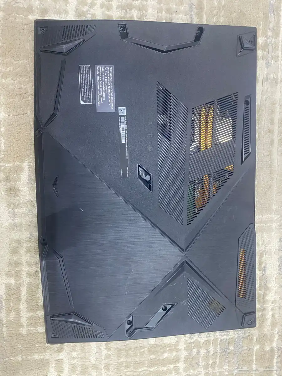 لابتوب msi للبيع يشغل برامج والعاب ثقيلة يجي معه شاحن 3