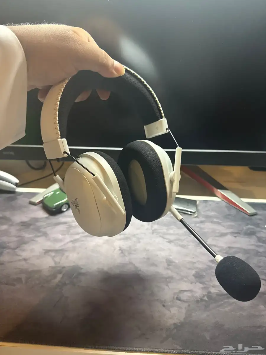 سماعة ريزر بلاك شارك V2 PRO 3