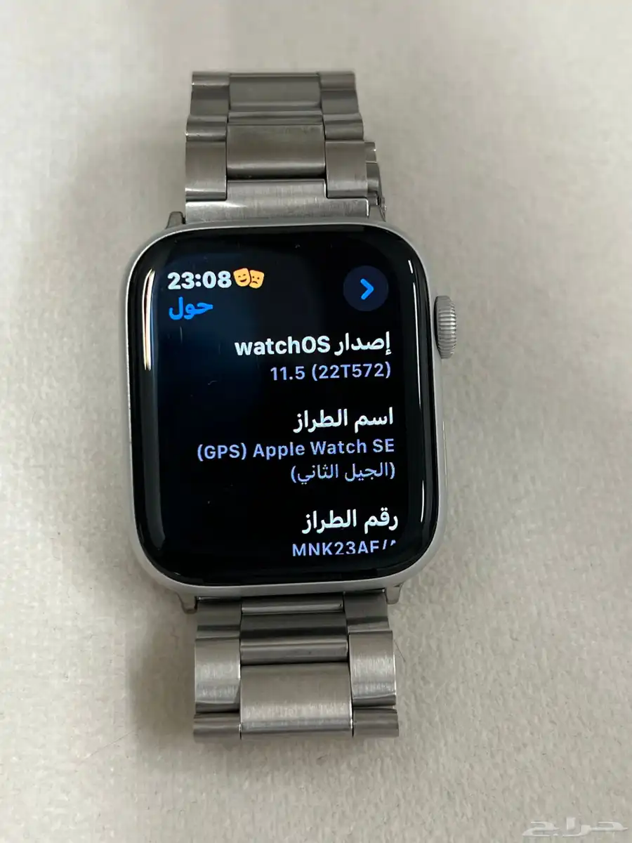 ساعة ابل SE وساعة هواوي التميت وسماعة سوني وبلايستيشن 4 1