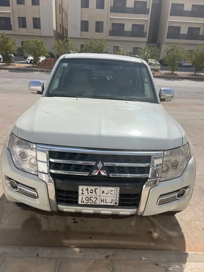 ميتسوبيشي باجيرو 1