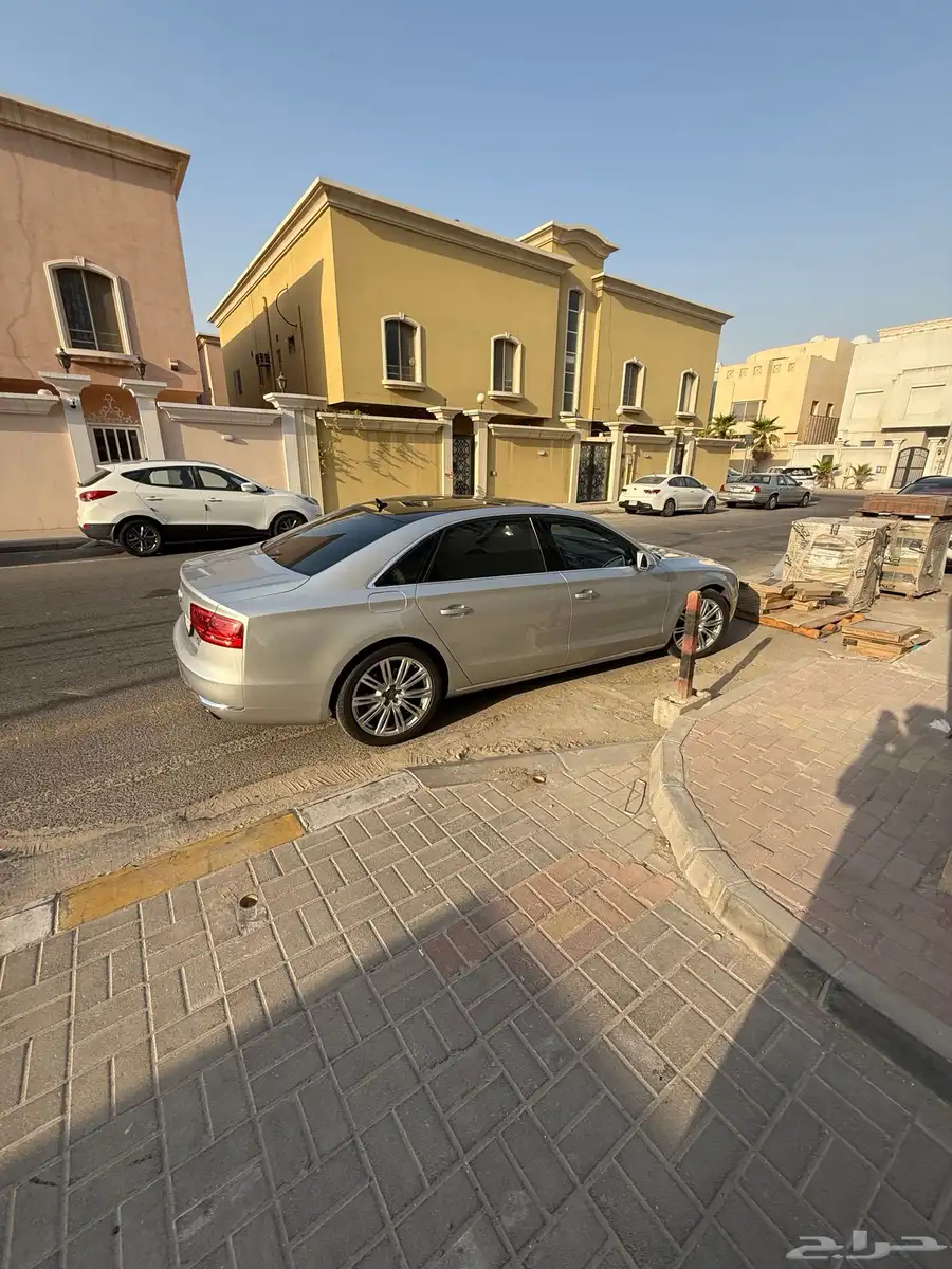اودي A8 2
