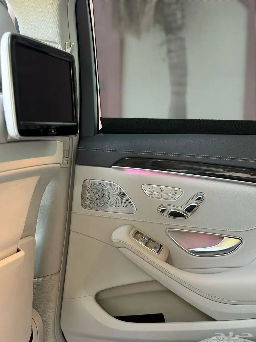 مرسيدس S500 مراتب طيارة كت AMG لون مميز 17