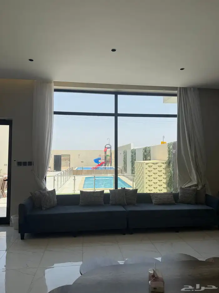 استراحه ف حي رياض متاح 5