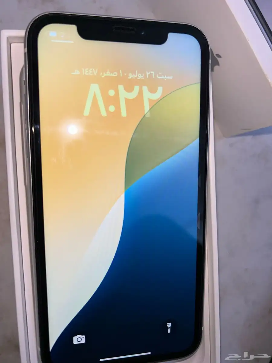 ايفون xr ابيض 64 جيجا ولا خدشه 1