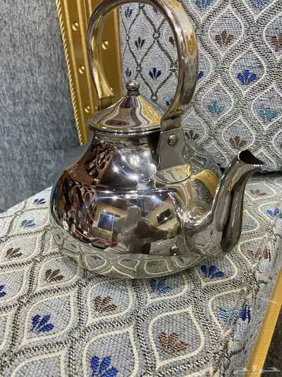 دلة العساف كوريه وإبريق العساف وشنطة فناجيل 1