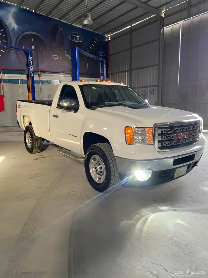 للبيع جي ام سي 2013 1