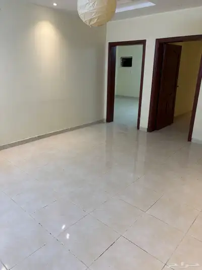شقة 5 غرف للإيجار حي الريان 0