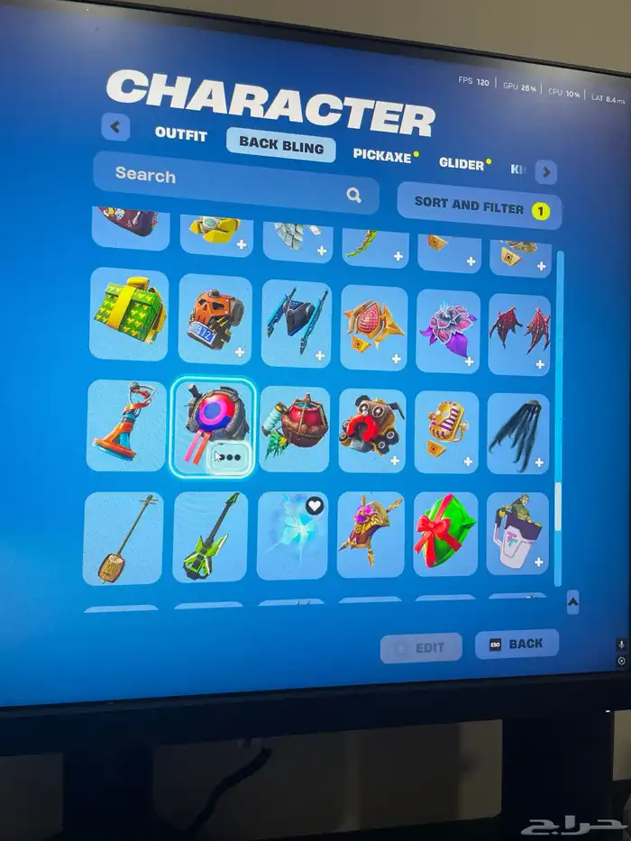 حساب فورت نايت للبيع فيه 136 سكن  205 شنط  166 اكس165 رقصه 14