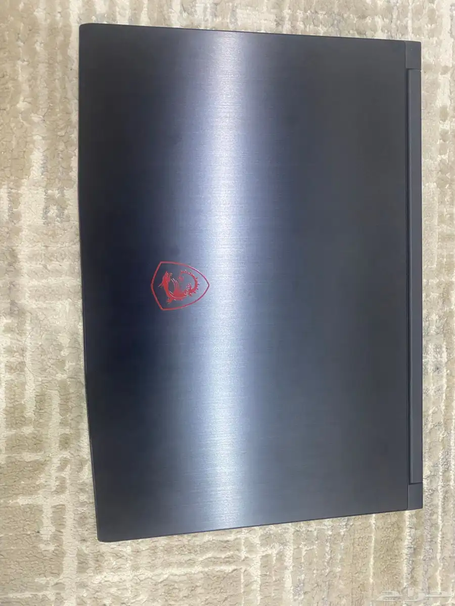 لابتوب msi للبيع يشغل برامج والعاب ثقيلة يجي معه شاحن 2