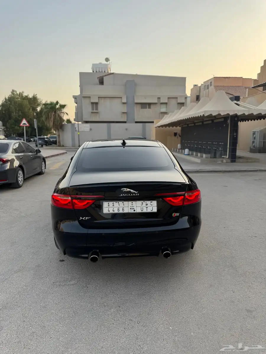 جاكوار XFS - 2016 1