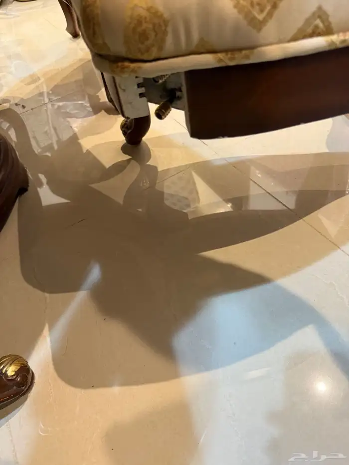 طاولة سفره ودولاب 5