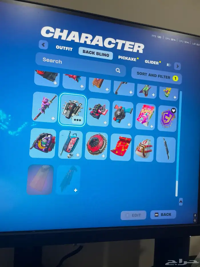 حساب فورت نايت للبيع فيه 136 سكن  205 شنط  166 اكس165 رقصه 16