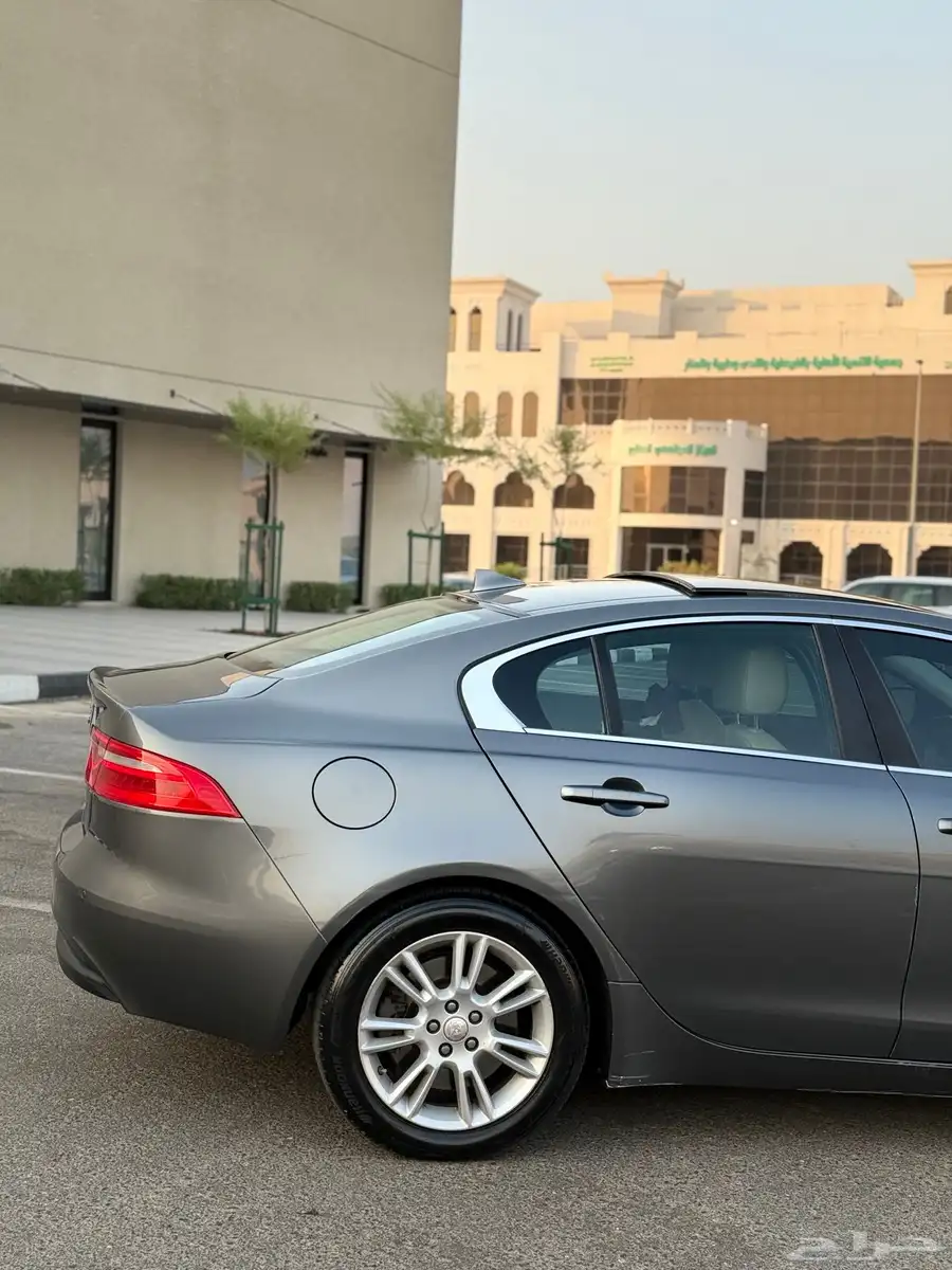 جاكوار XE index
