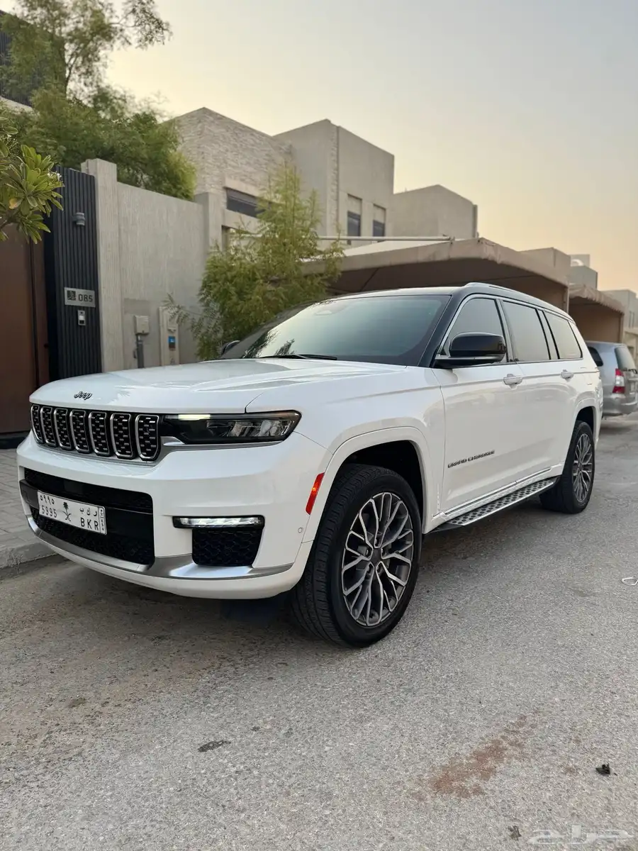 جيب جراند شيروكي ساميت 2023 ستة سلندر JEEP Summit 2023 2
