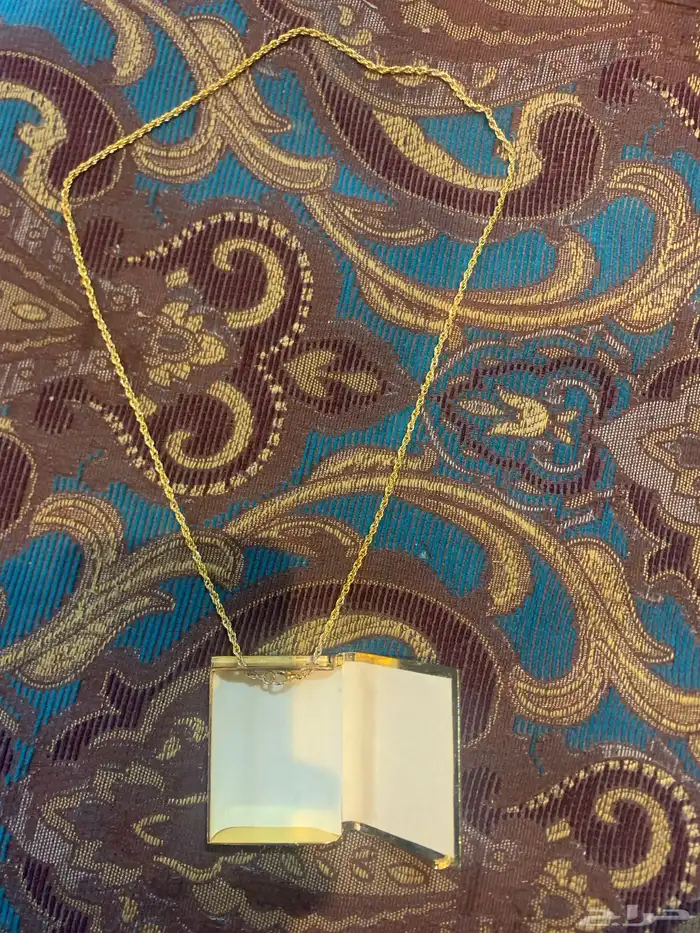سنسأل حامل قرآن مطلي بذهب 2