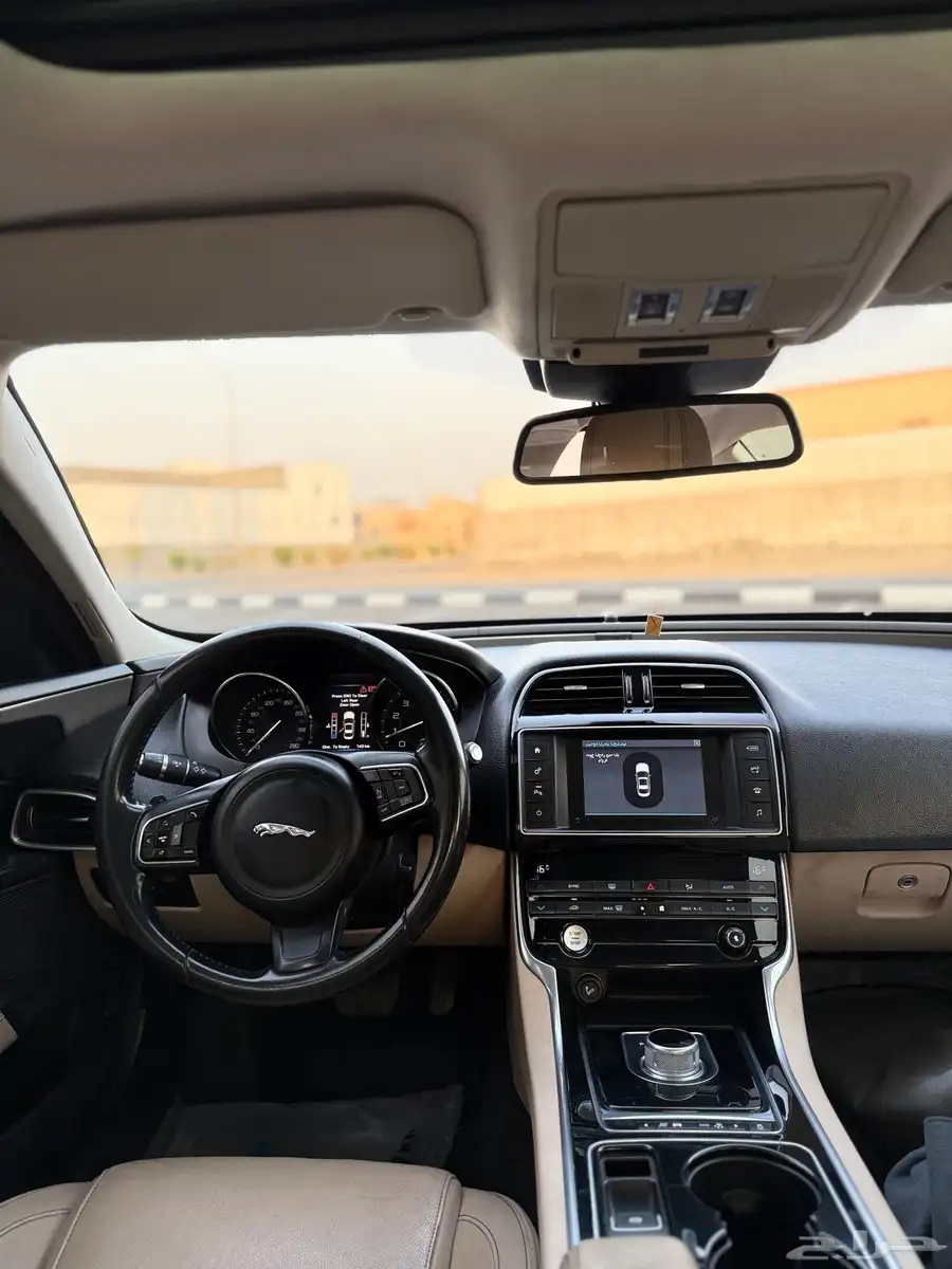 جاكوار XE index