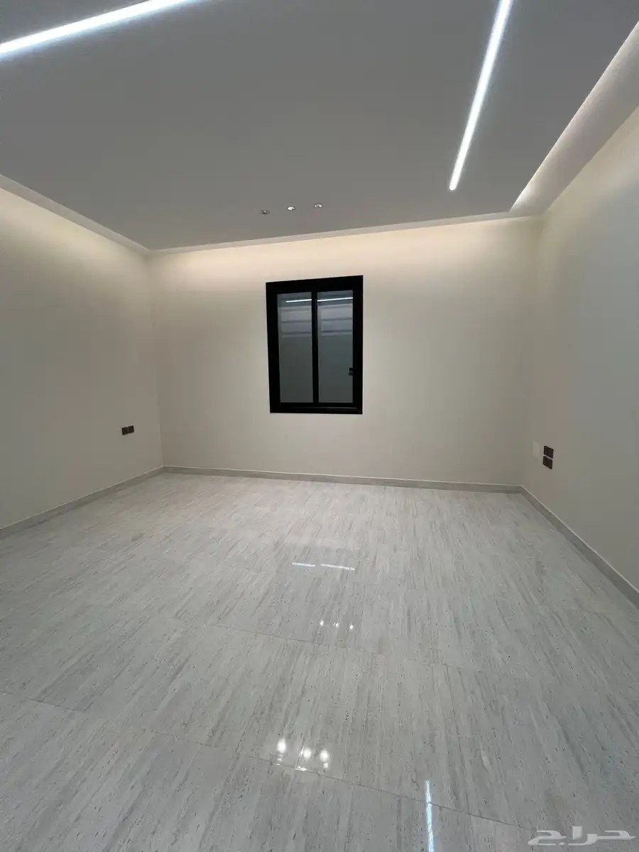 للبيع ادوار ارضيه مساحه 350 م حى الزهره بالمحاله ابها 18