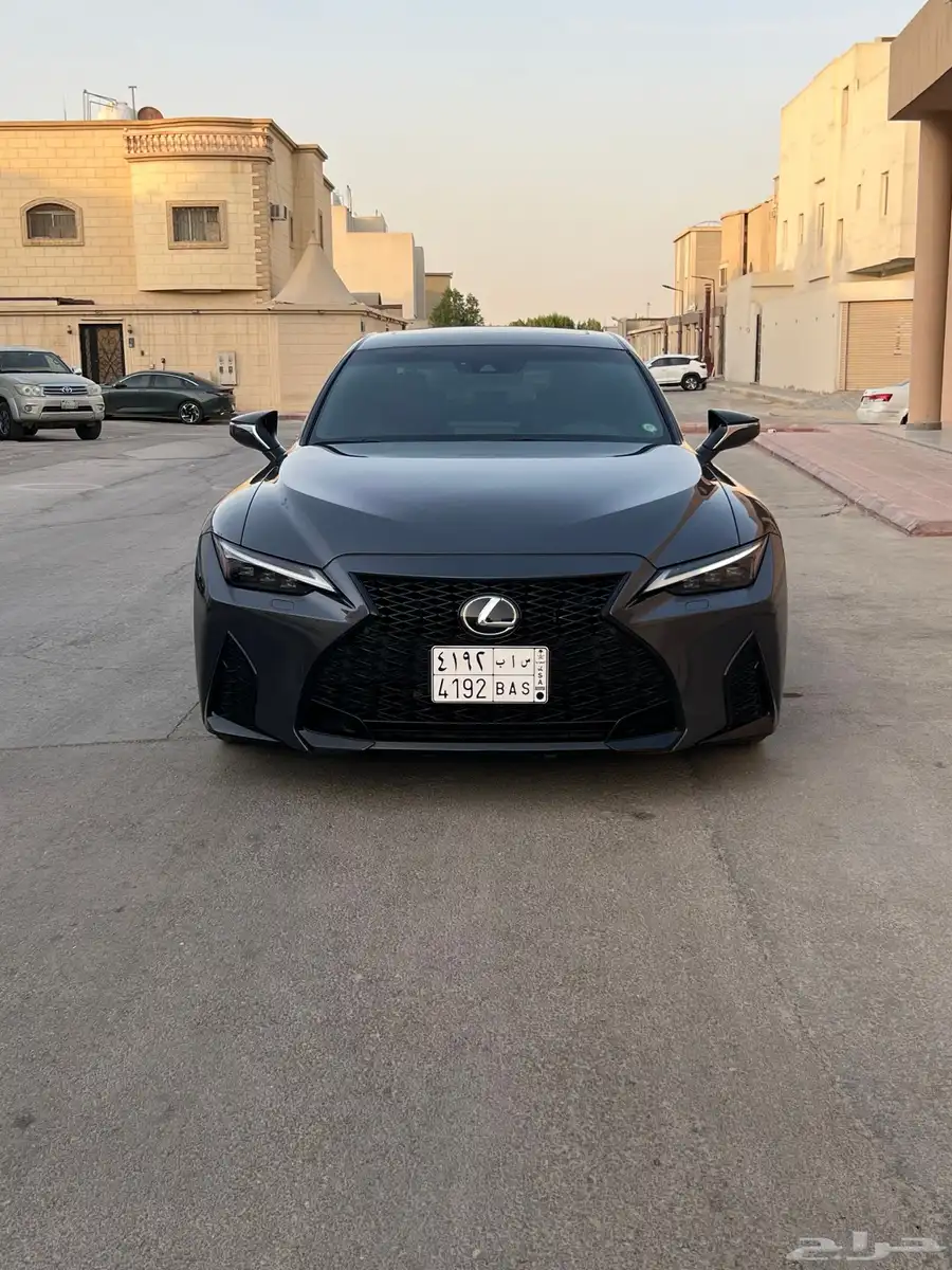لكزز ارنوبه IS 350 2022 موتر شرط وكاله قمه بنضافه F سبورت 9