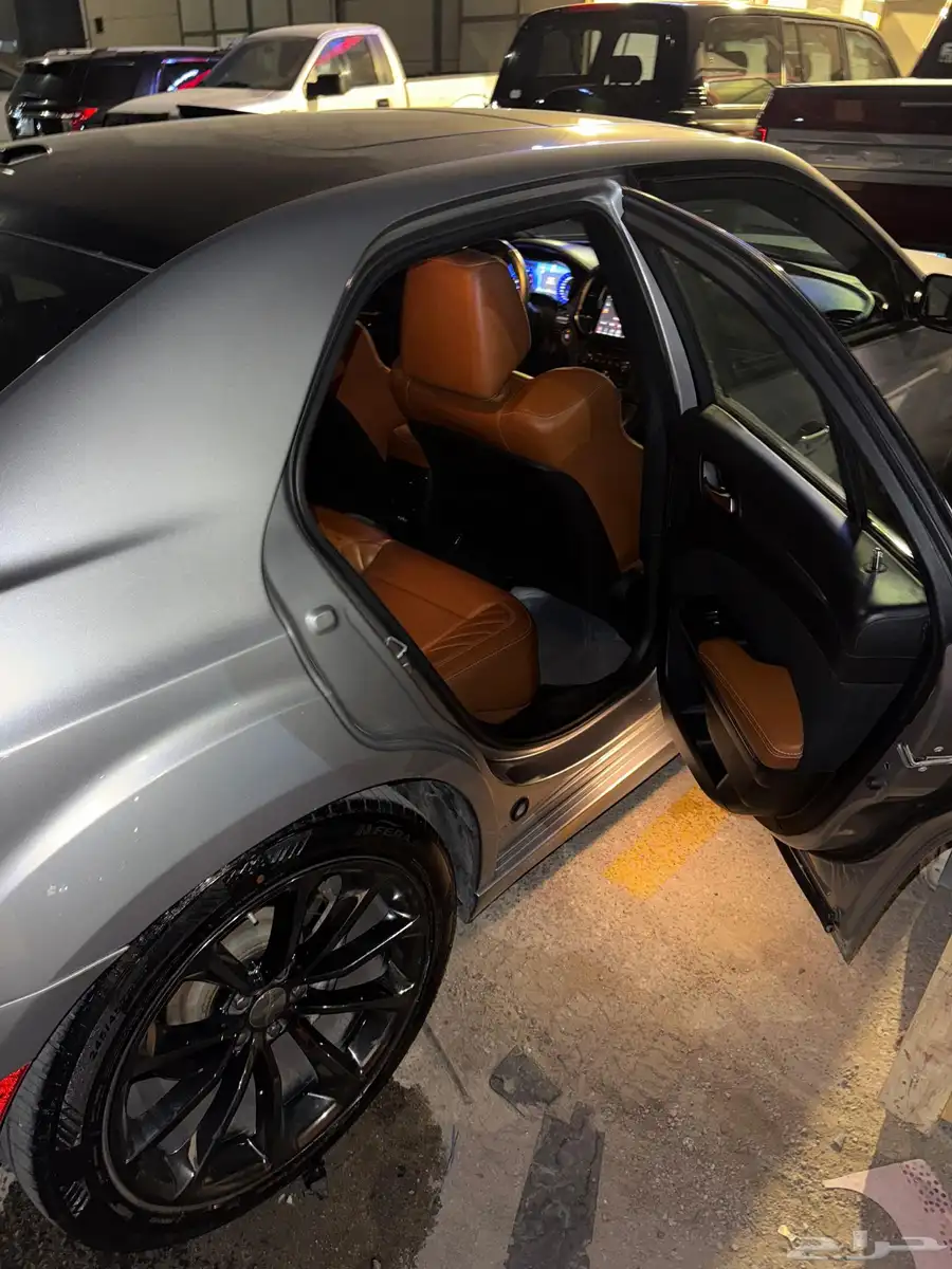 كرايسلر 2015 srt اصلي 6
