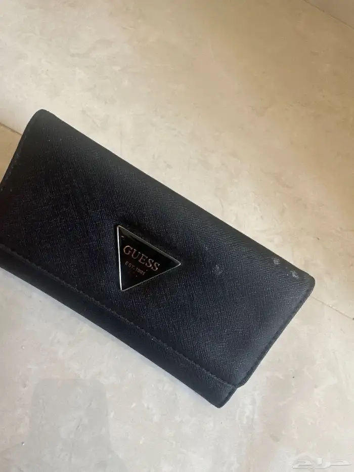 محفظه أصليه ماركة Guess جتني هديه من أمريكا 2
