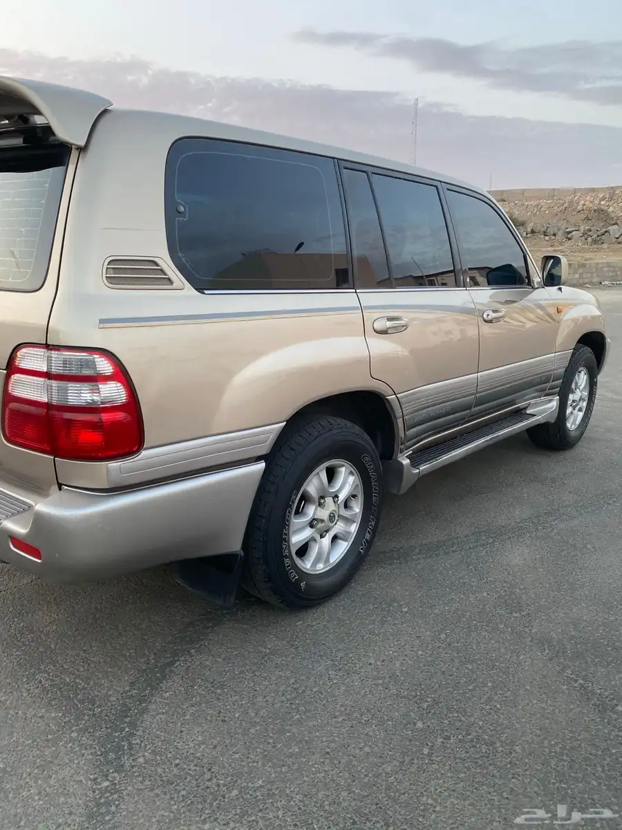 للبيع لاندكروزر VXr موديل 2003 وكاله 4