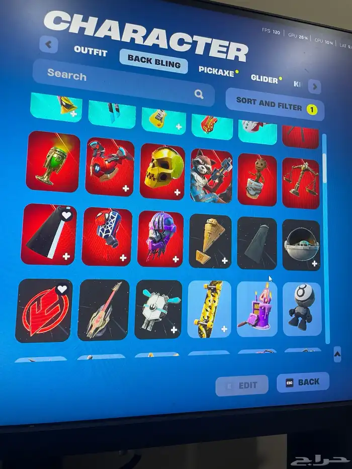 حساب فورت نايت للبيع فيه 136 سكن  205 شنط  166 اكس165 رقصه 8