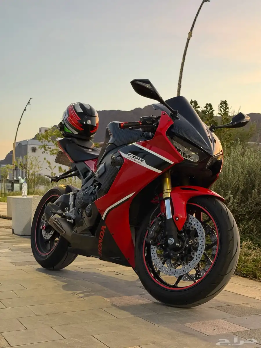 هوندا cbr1000rr للبيع قمة في النظافه index