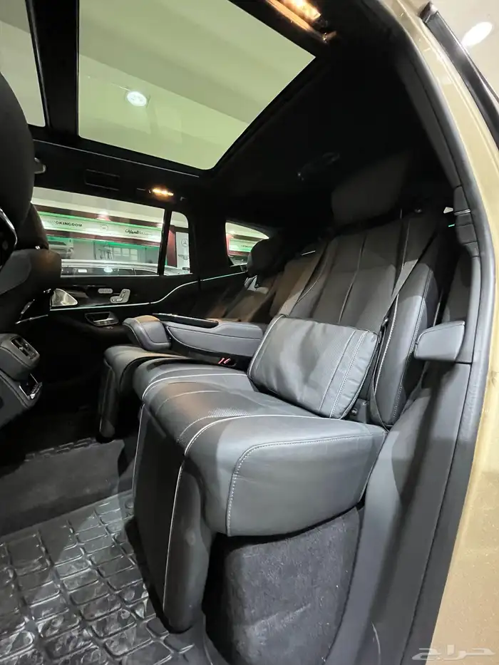 ميرسيدس GLS 600 مايباخ 2023 8