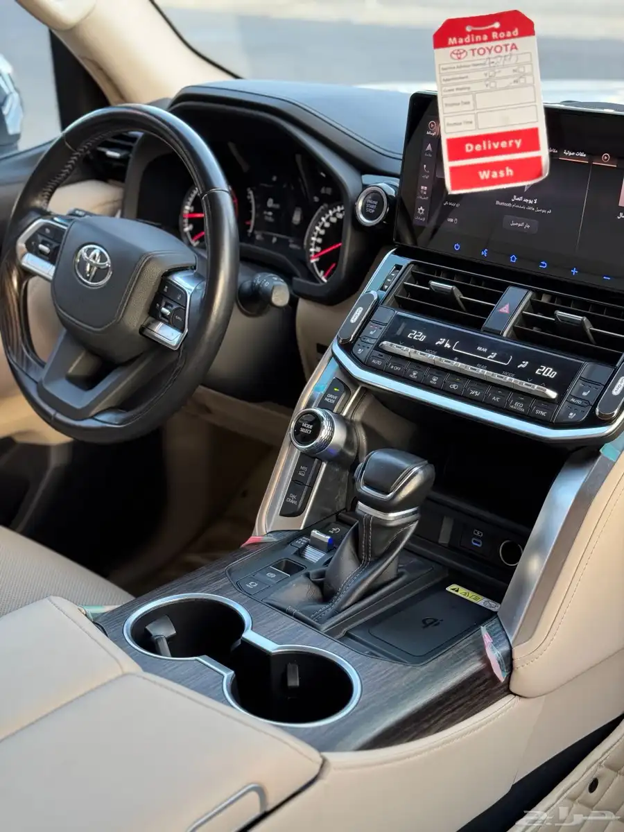 تويوتا لاندكروزر VX 2022 ديزل - اعلى فئه - بحالة الجديد 14