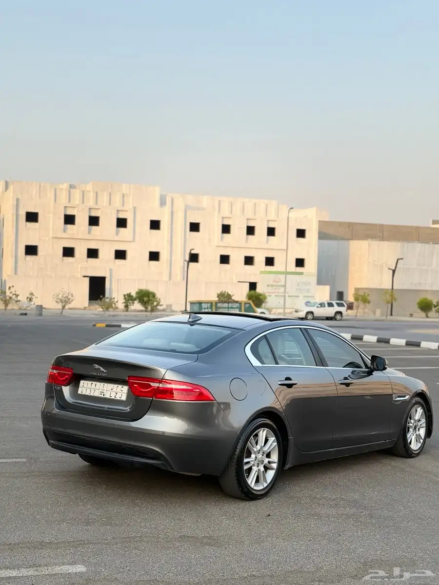 جاكوار XE index