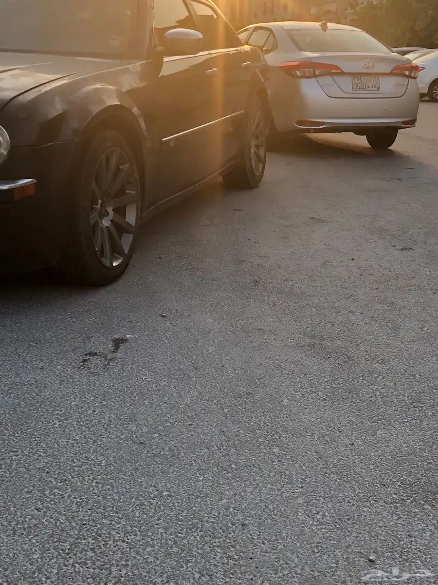 شاشة كليزر ودوج جنوط srt 4 نضيفه 2