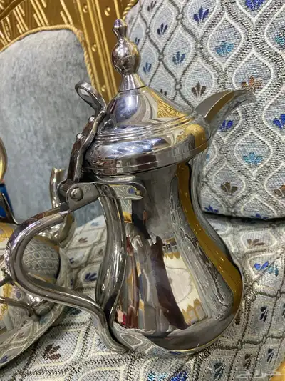 دلة العساف كوريه وإبريق العساف وشنطة فناجيل 10