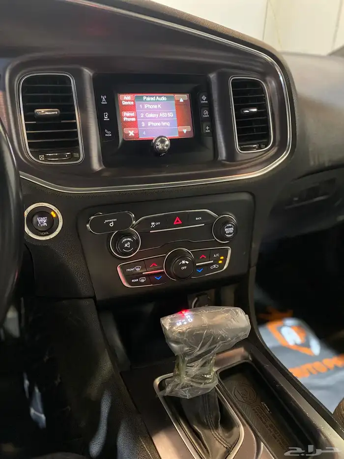 تشارجر SXT 2015 بحالة نظيفة 17