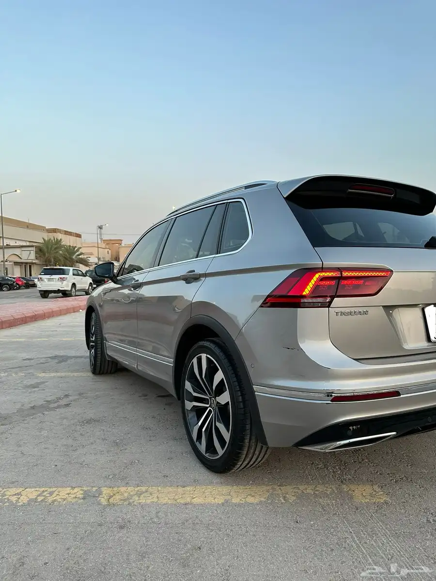 فولكس واجن تيجوان R-Line فل كامل   2020 1