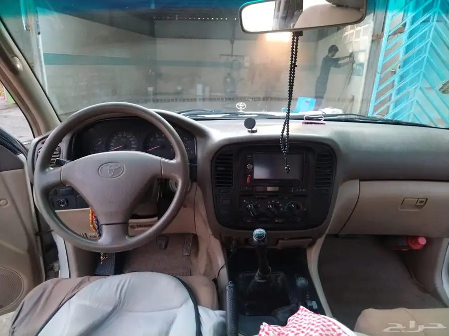 لاندكروزر 2000 نضيف بلد 5