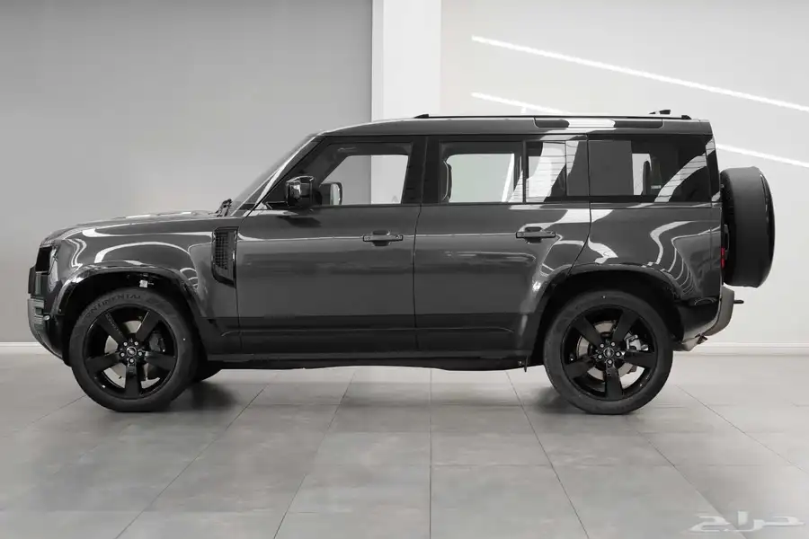 2025 ديفندير HSE X-Dynamic V6 ضمان خمس سنوات جديد اصفار 3
