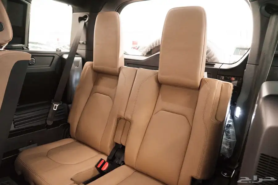 2025 ديفندير HSE X-Dynamic V6 ضمان خمس سنوات جديد اصفار 9
