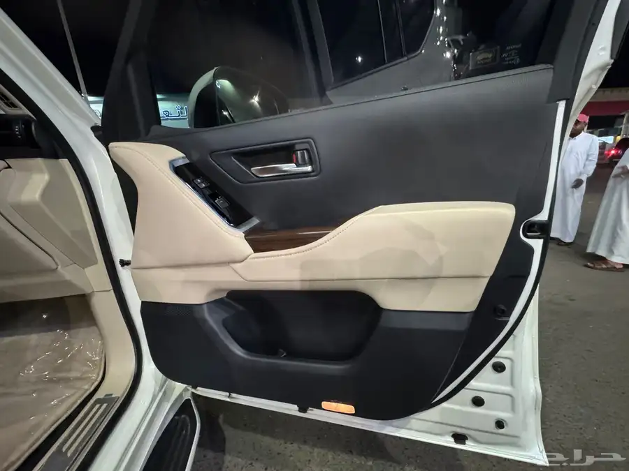جيب لاندكروزر GXR L4 سعودي وارد عبداللطيف ماشي3الاف 21