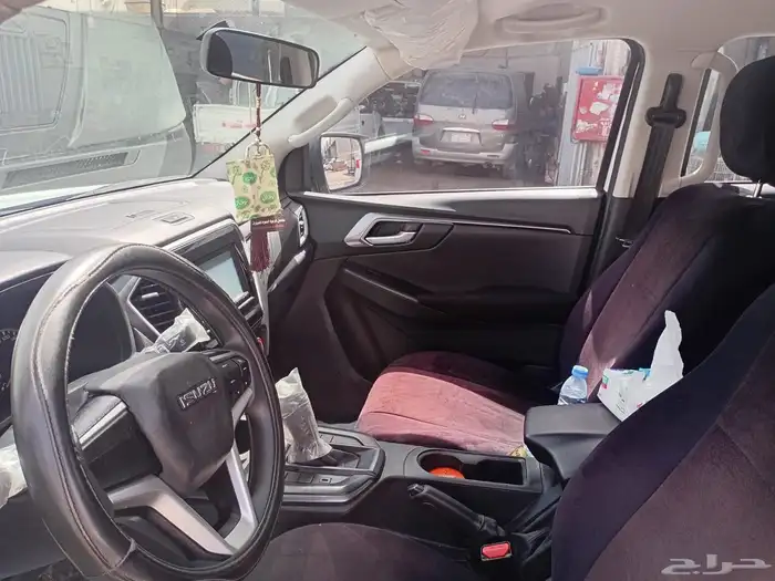 سياره ايسوزو بيك اب للبيع مستعجل 3