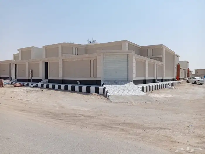للبيع دور وملحق بحفرالباطن حي اليرموك 0