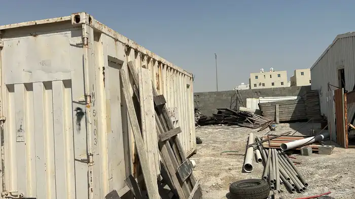 كرفانات وحاويات للبيع 0