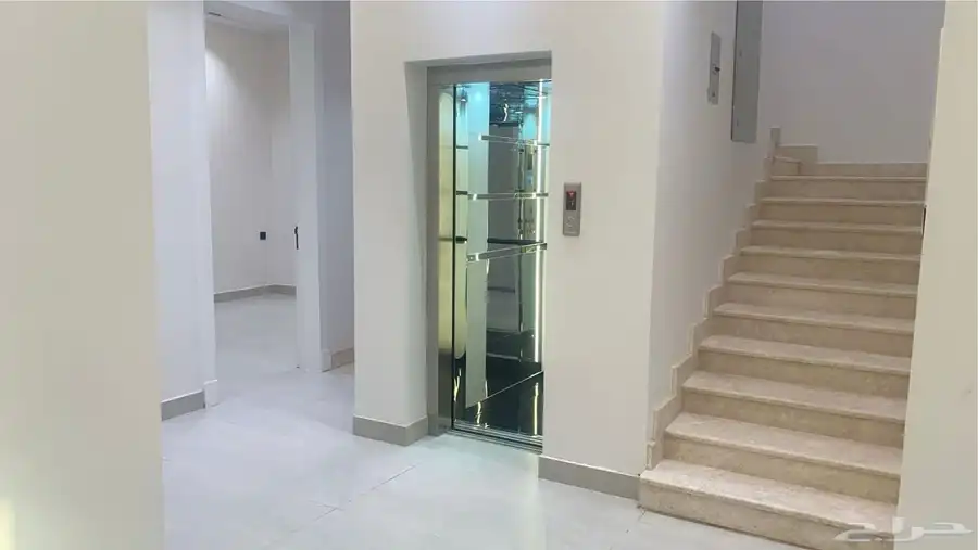 للإيجار فيلا فاخرة بحي القيروان تصميم عصري وموقع مميز-170K 7