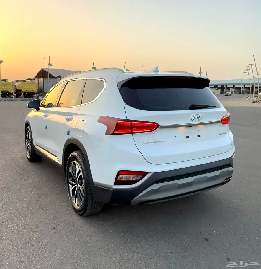 سنتافي 2019 (ديزل) دبل مكينه 2200cc بحاله الوكالة للبيع 3