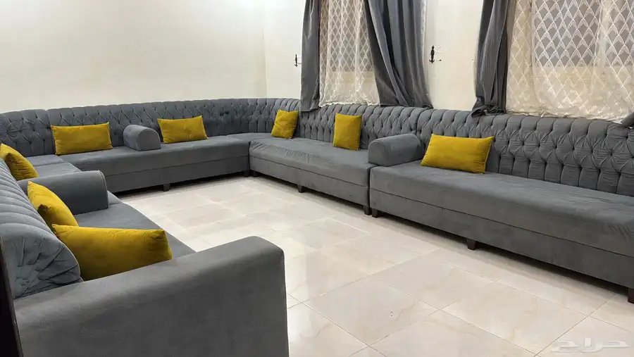 كنب مجلس مقاس تقريبا 4 في 6 استخدام نظيف 6
