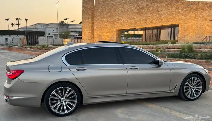 بي ام دبليو Li 740 فل كامل 2