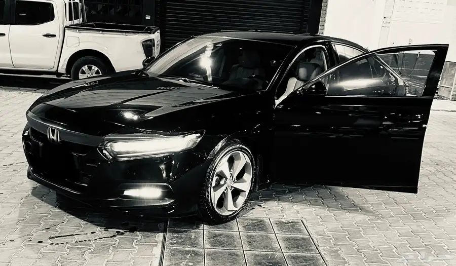 للبيع  هوندا أكورد 2018   2.0 Sport اعلى فئة 5