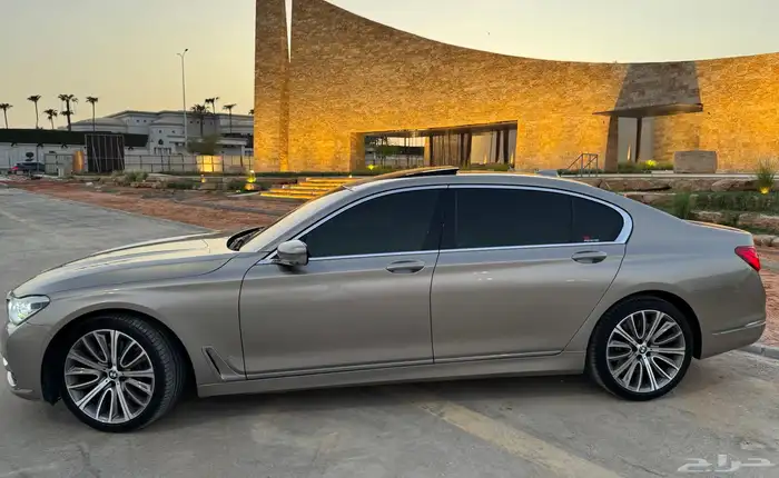 بي ام دبليو Li 740 فل كامل 1